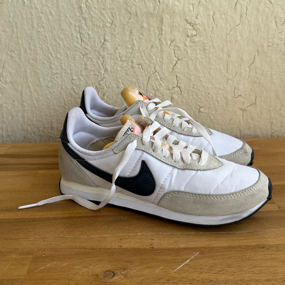 Nike Waffle Trainer 2 DA8291-100 Women’s Size 5.5 Retro Running Sneakers
